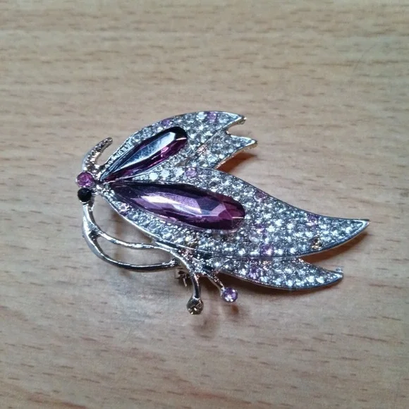 Butterfly Purple Rhinestone and Crystal Rhinestones Brooch - Picture 4 of 7